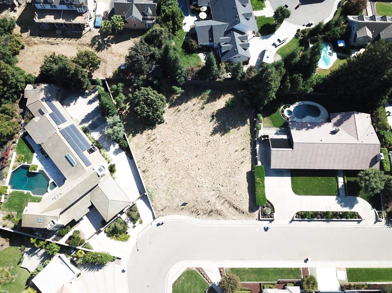 7116 Spy Glass Drive - Photo 1