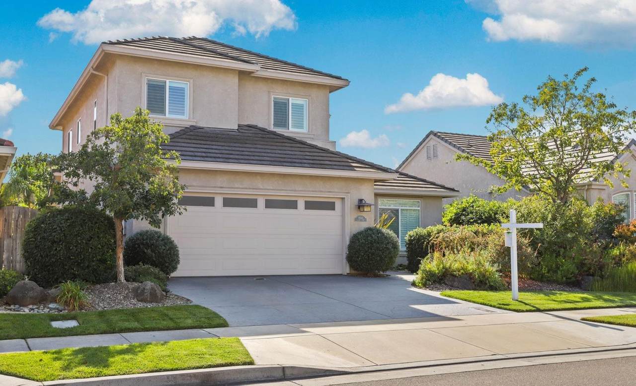 1550 Magic Lane - Photo 1 1550 Magic Lane - Photo 1
