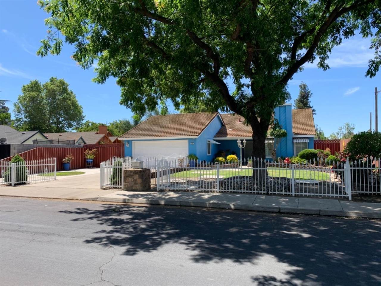 200 Union Avenue - Photo 1