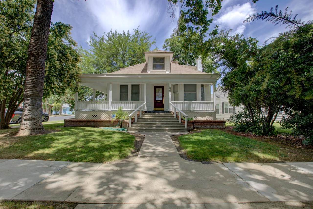 861 20th Street - Photo 1