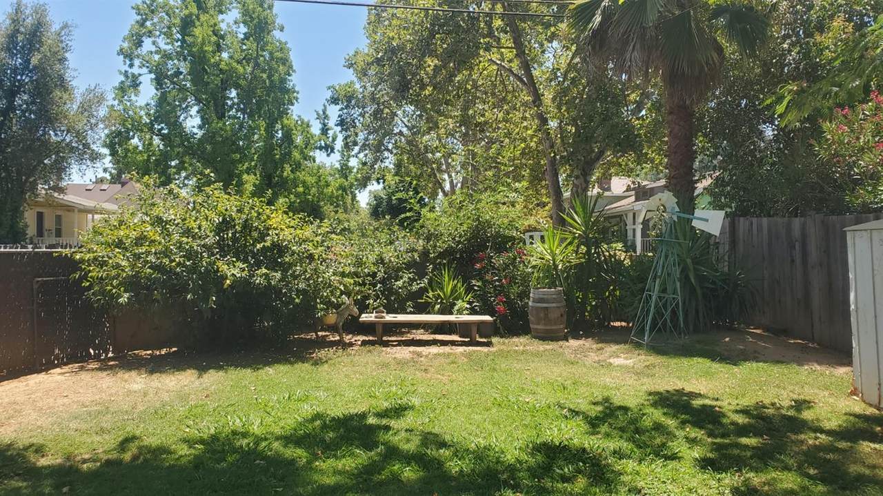 5360 15th Avenue - Photo 1