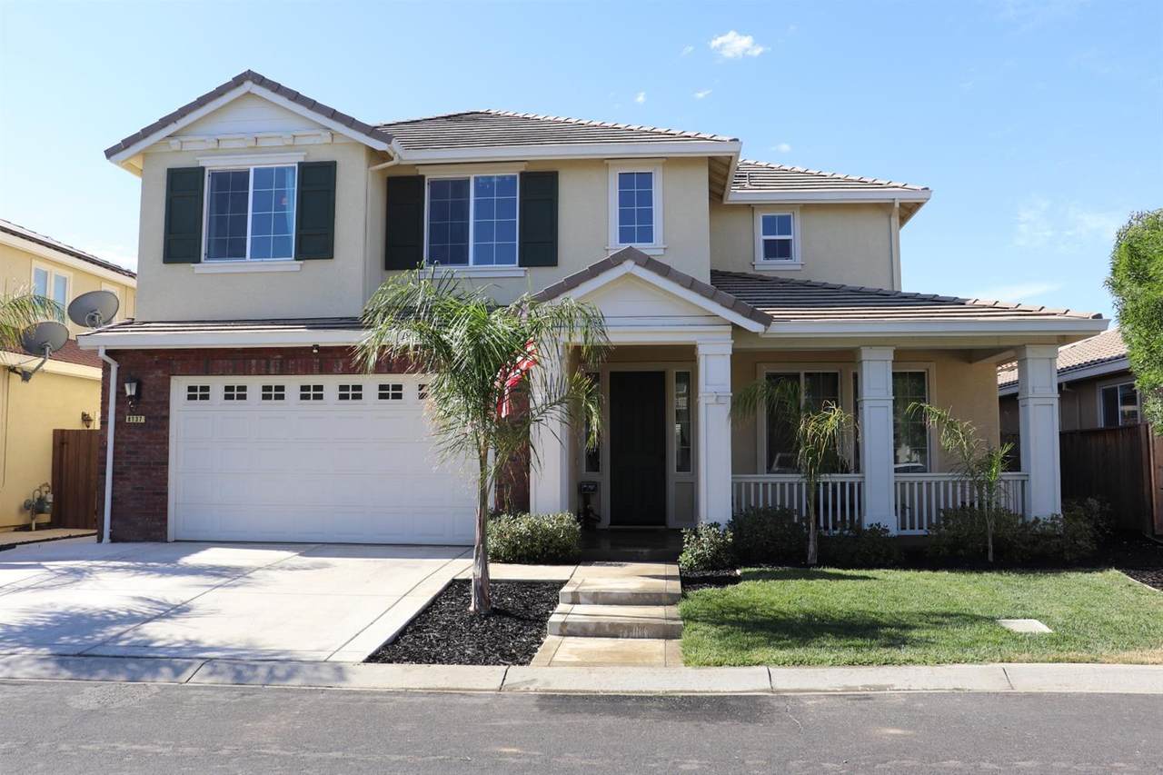 8137 Westport Circle - Photo 1