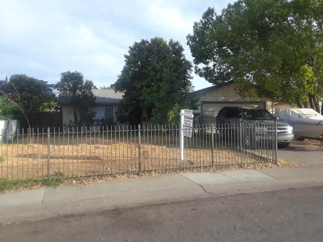 2574 Cheryl Way - Photo 1