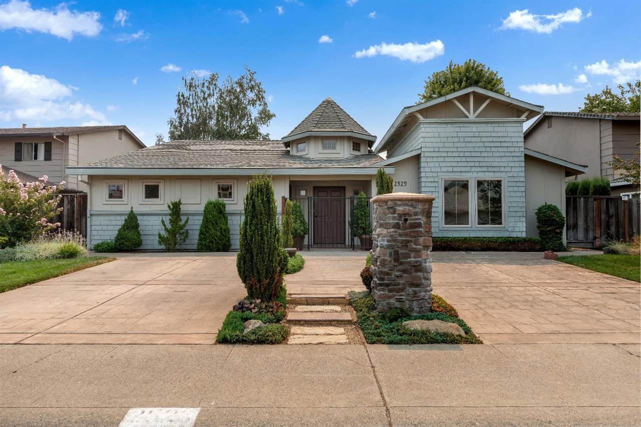 2529 Stansberry Way - Photo 1