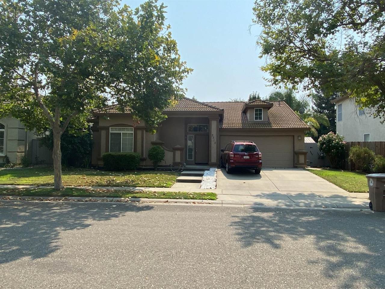 3310 Grimshaw Way - Photo 1