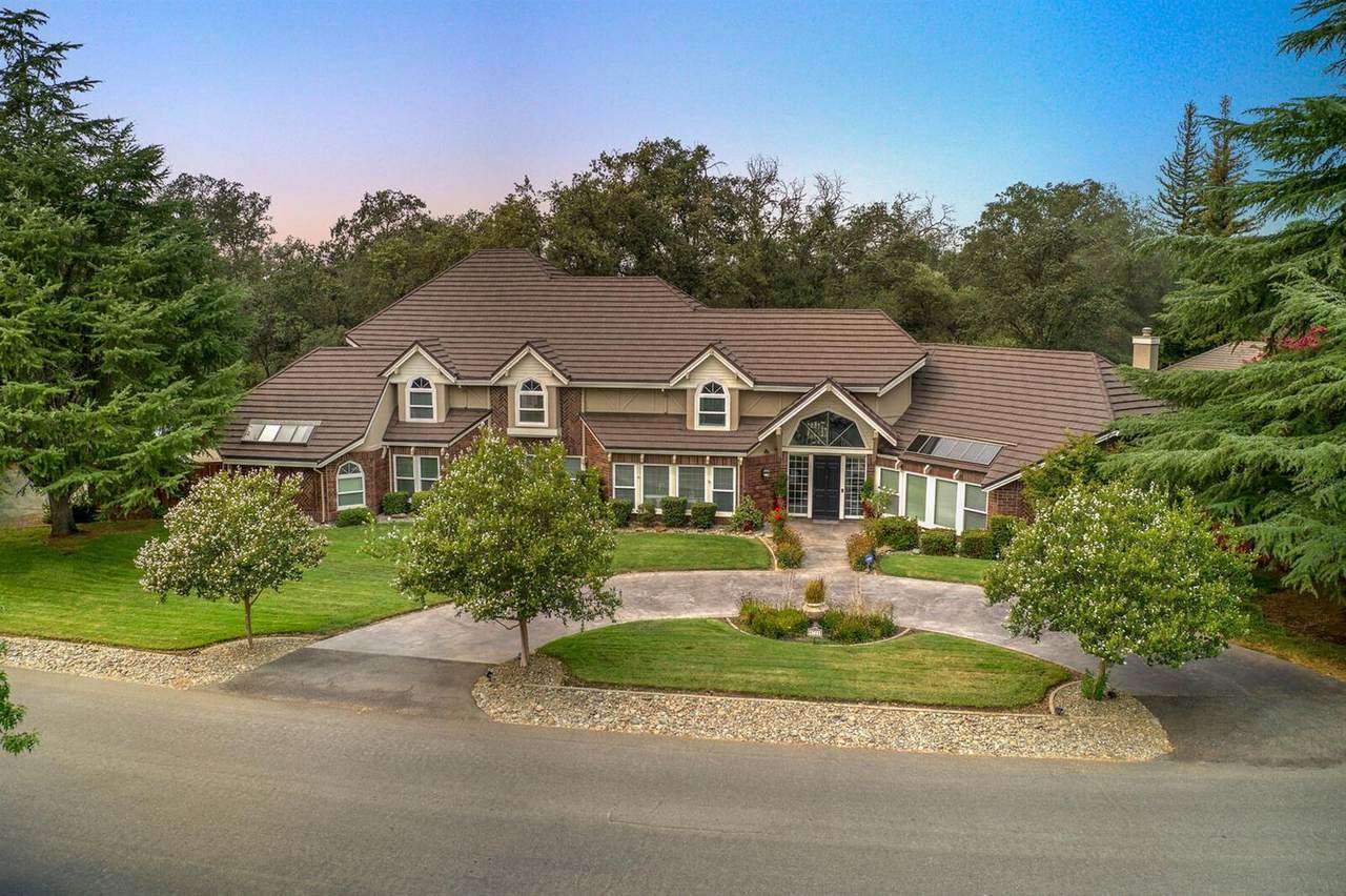8721 Petite Creek Drive - Photo 1