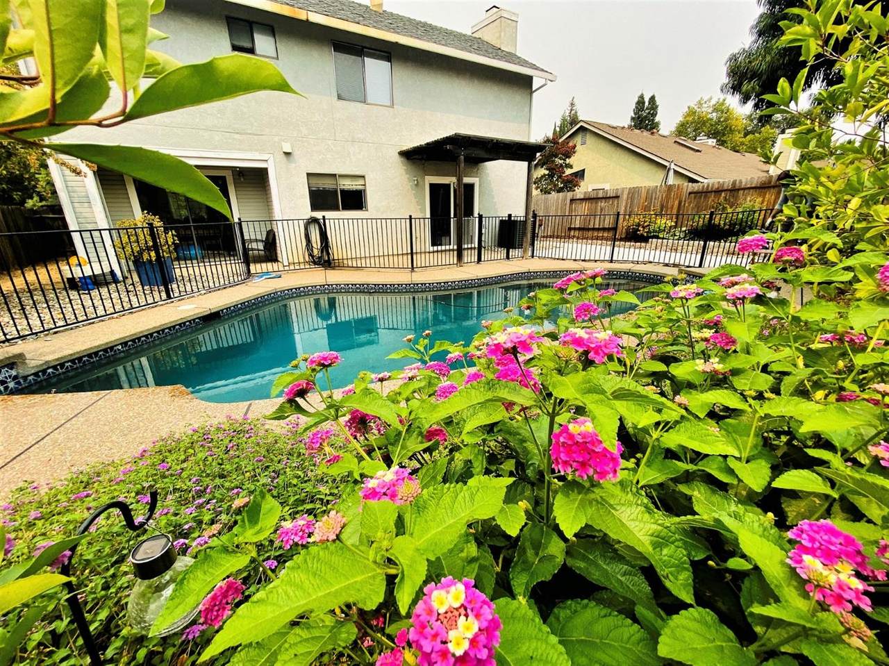 125 Arbuckle Avenue - Photo 1