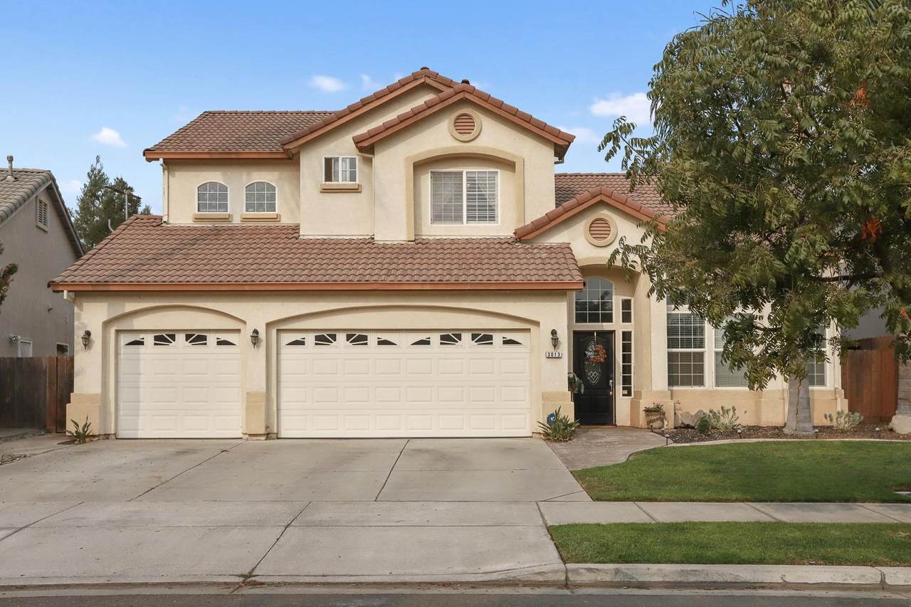 3013 White Oak Court - Photo 1
