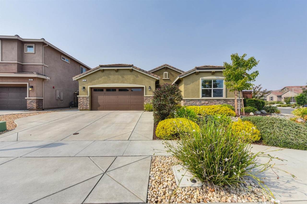 200 Capri Place - Photo 1