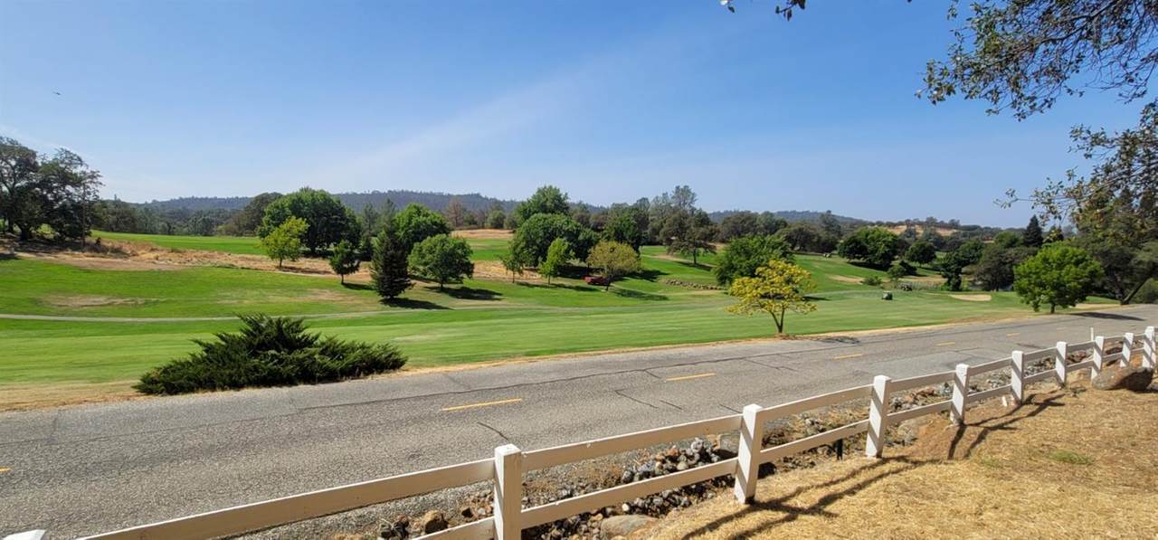 9640 Upper Valley Road - Photo 1