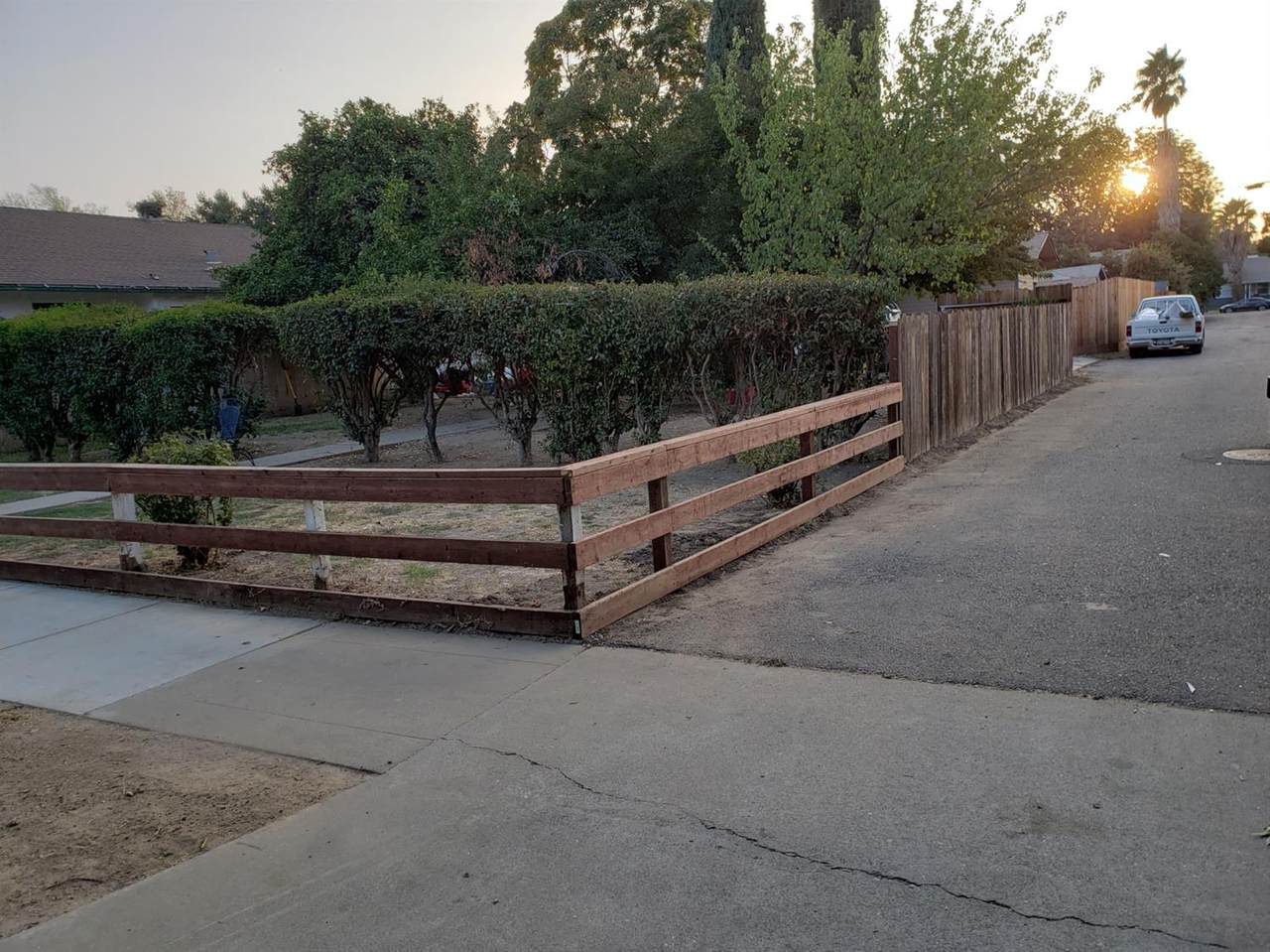 116 Fresno Avenue - Photo 1