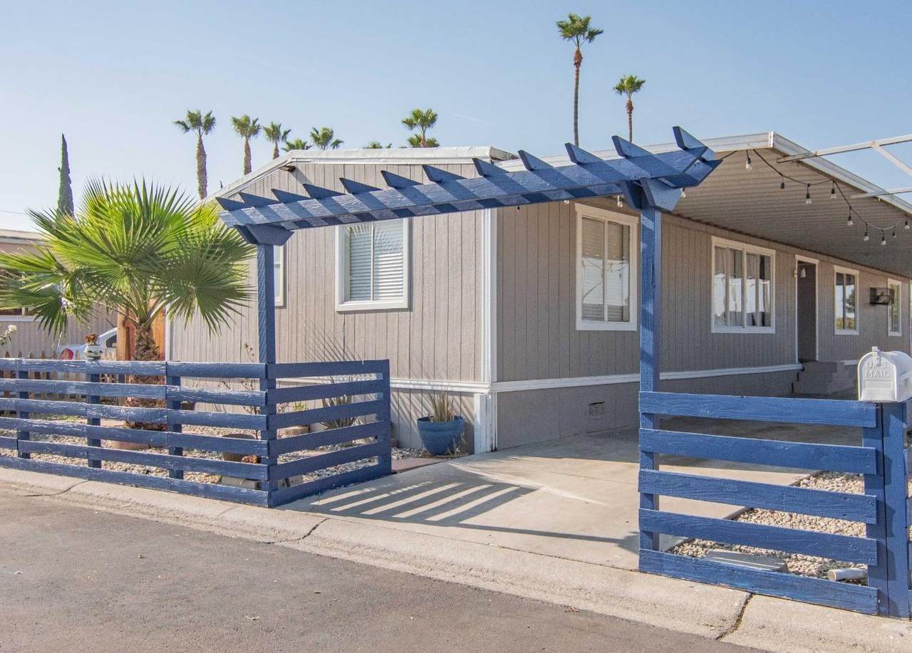2929 N Macarthur Drive - Photo 1