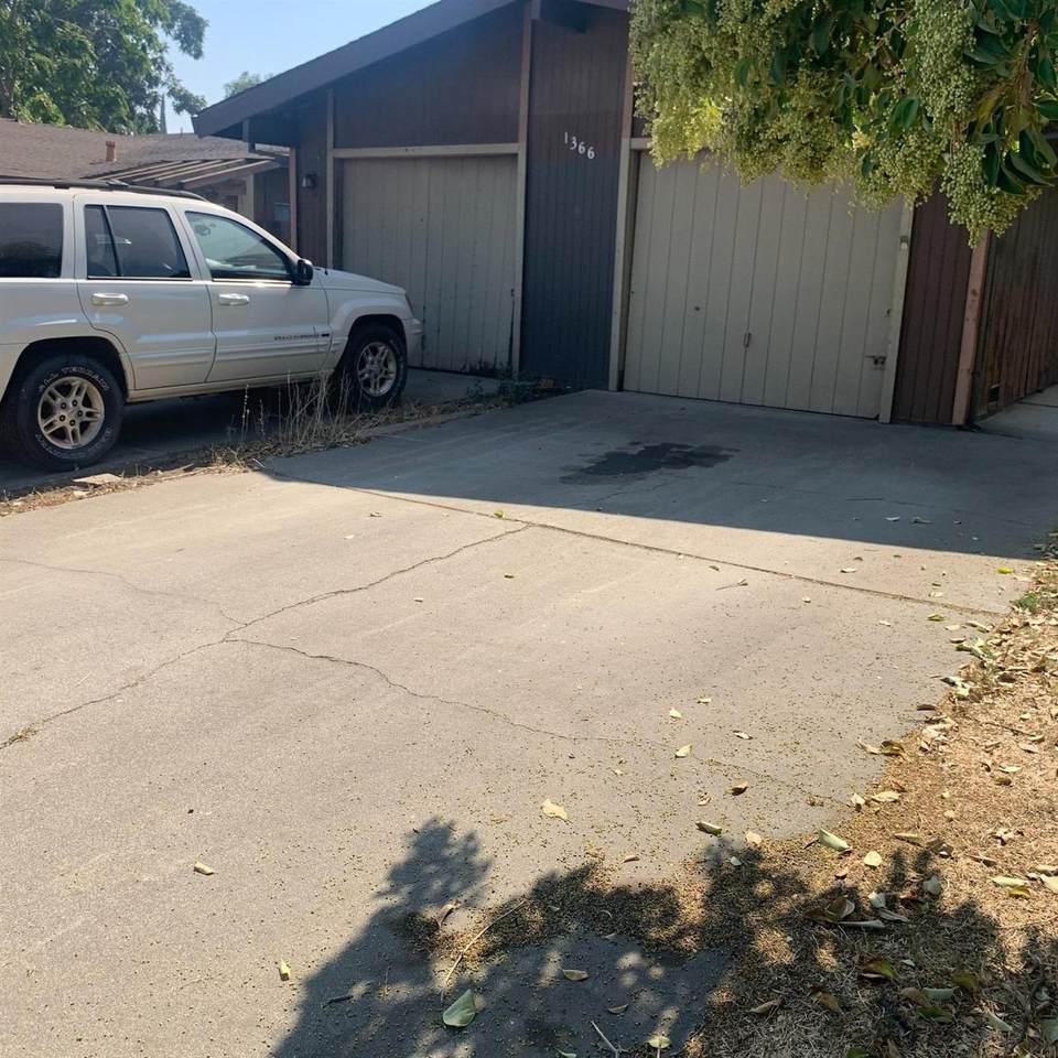 1366-A/B East Oak Avenue - Photo 1