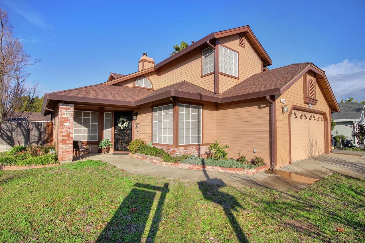 8401 Pastori Way - Photo 1