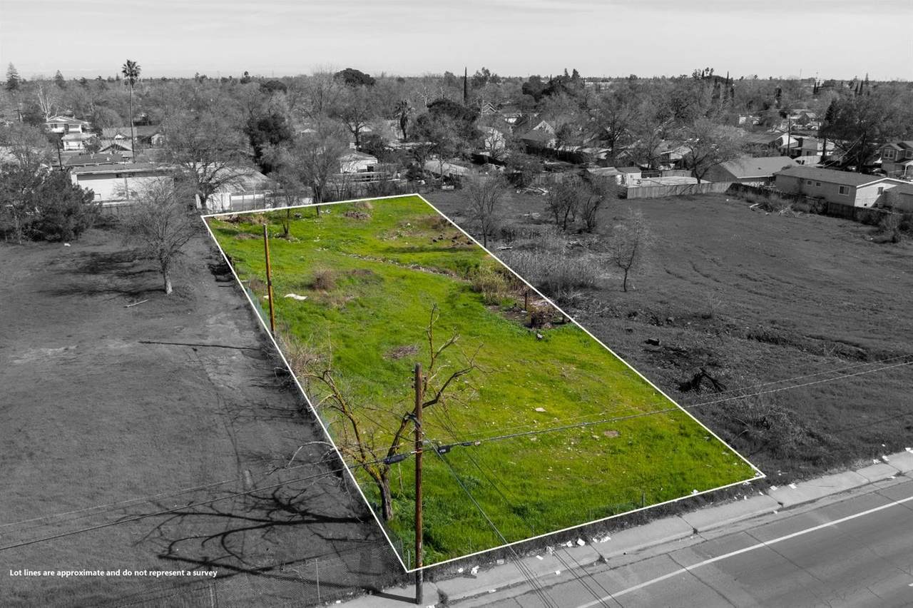 3040 Rio Linda Boulevard - Photo 1