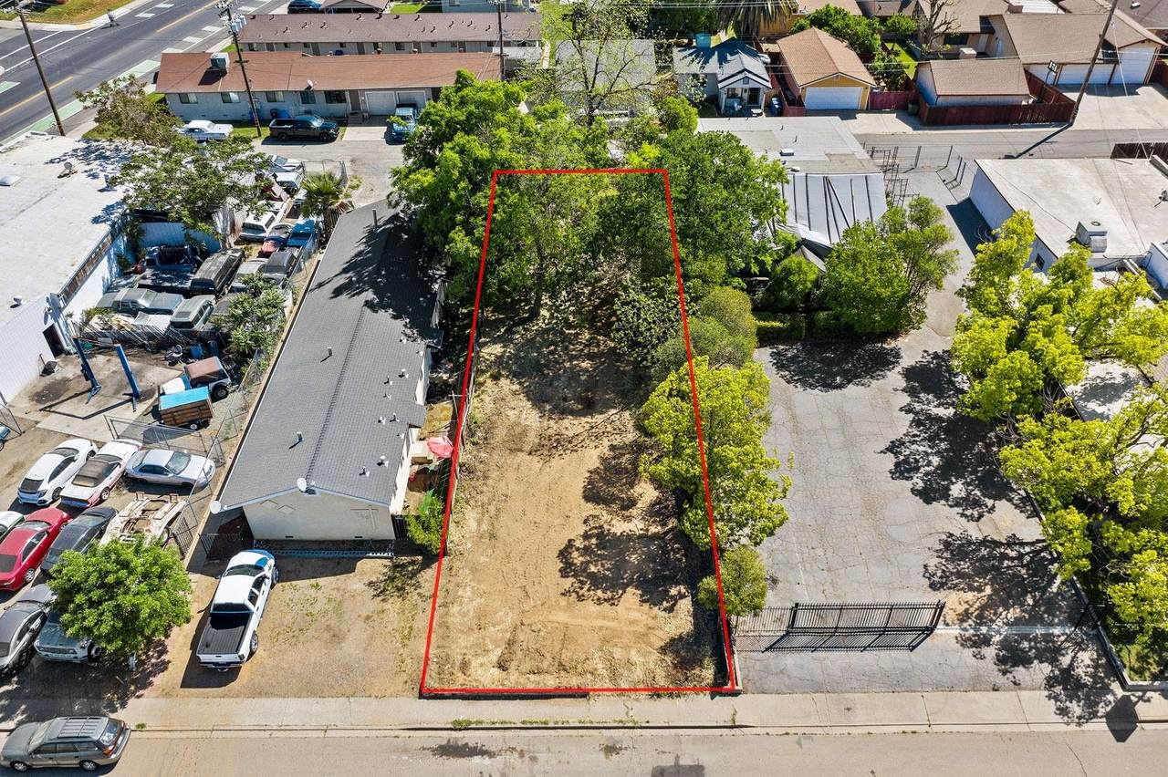 113 4th Street - Photo 1