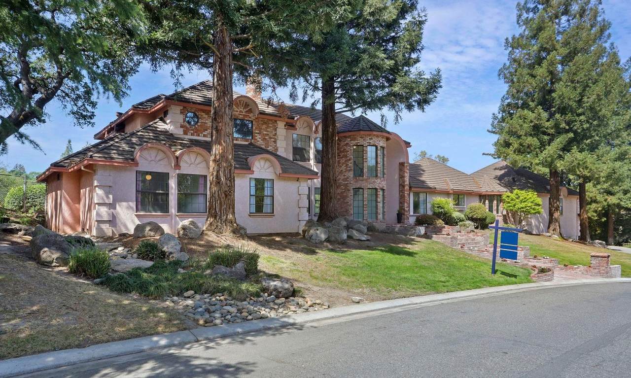 11331 Scarlet Oak Drive - Photo 1