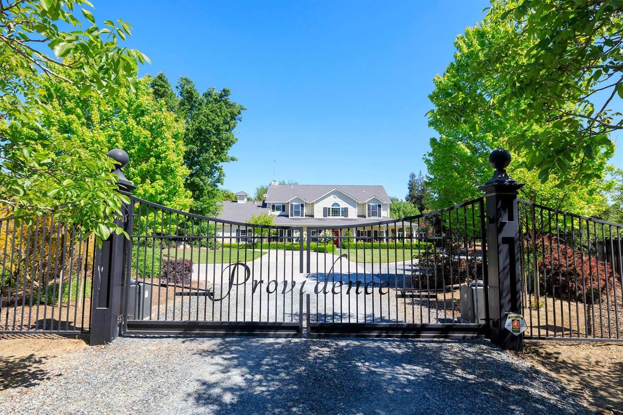 11245 Roeding Road - Photo 1
