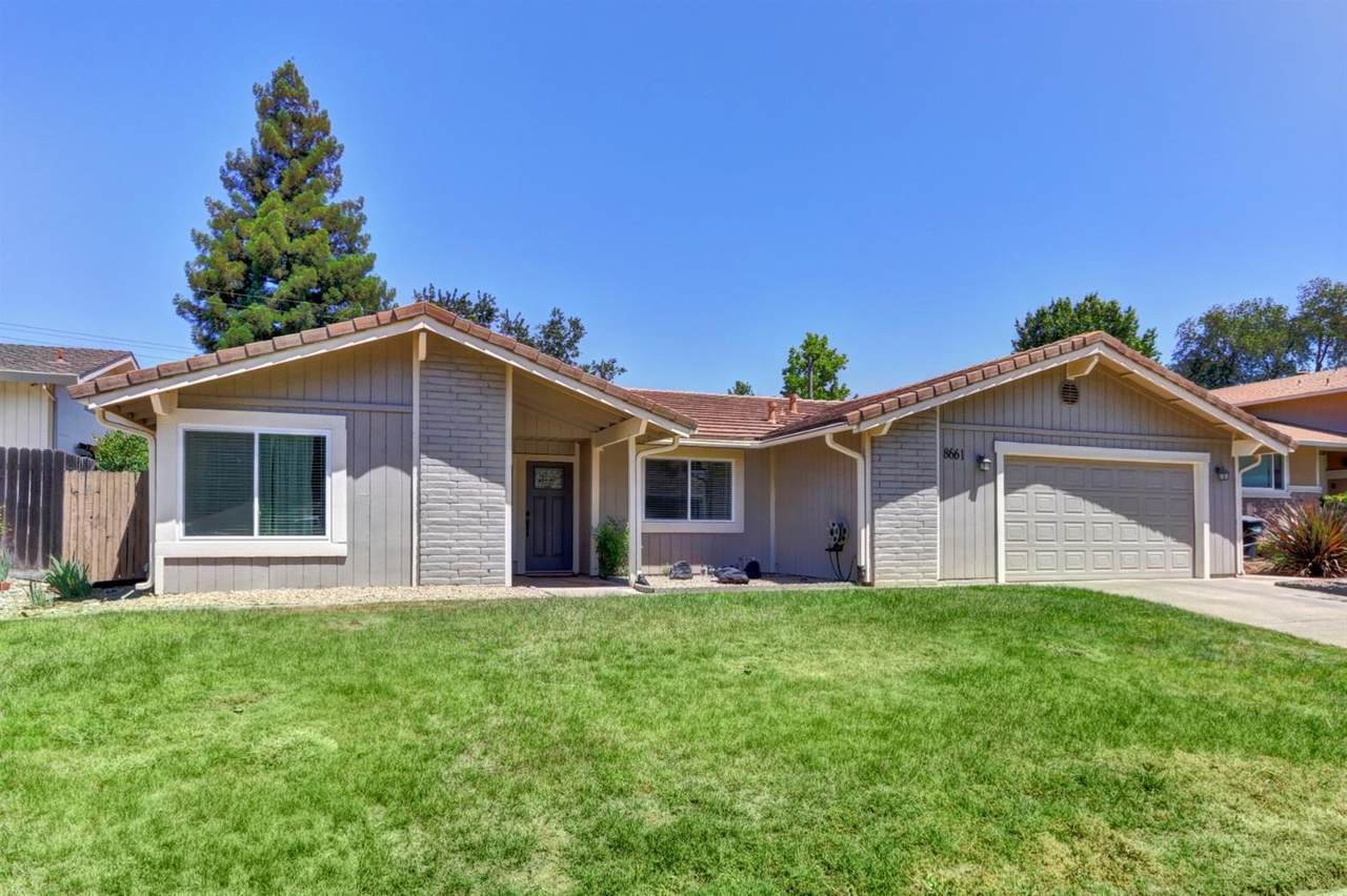 8661 Quail Oak Way - Photo 1