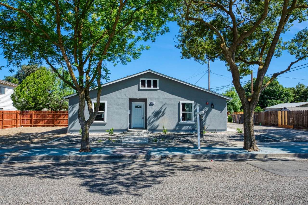 320 C Street - Photo 1