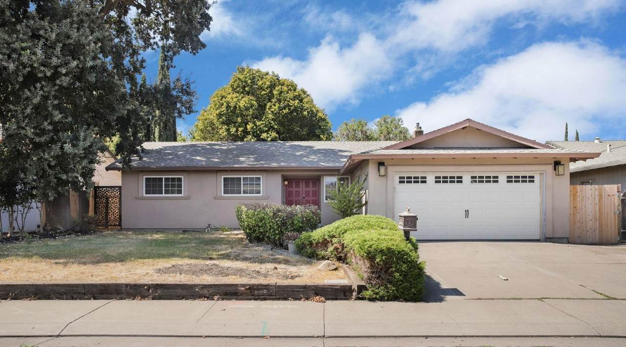 8371 Norfolk Way - Photo 1