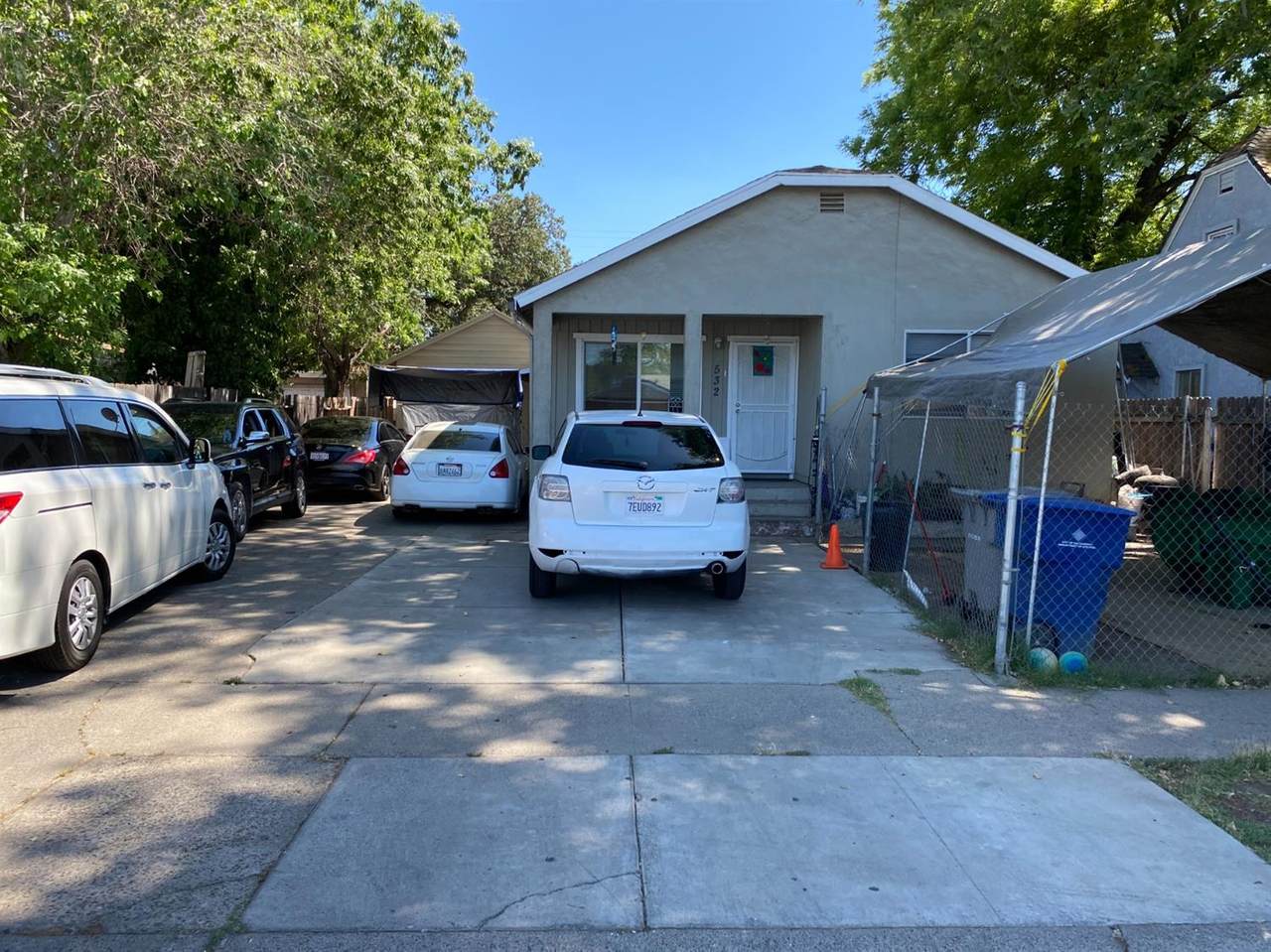 536 Santiago Ave - Photo 1