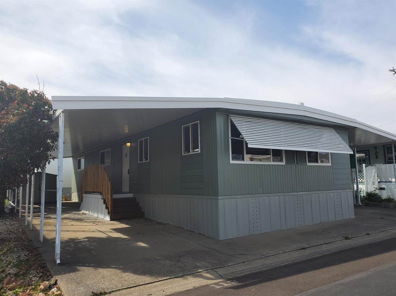 6219 Lurline Avenue - Photo 1