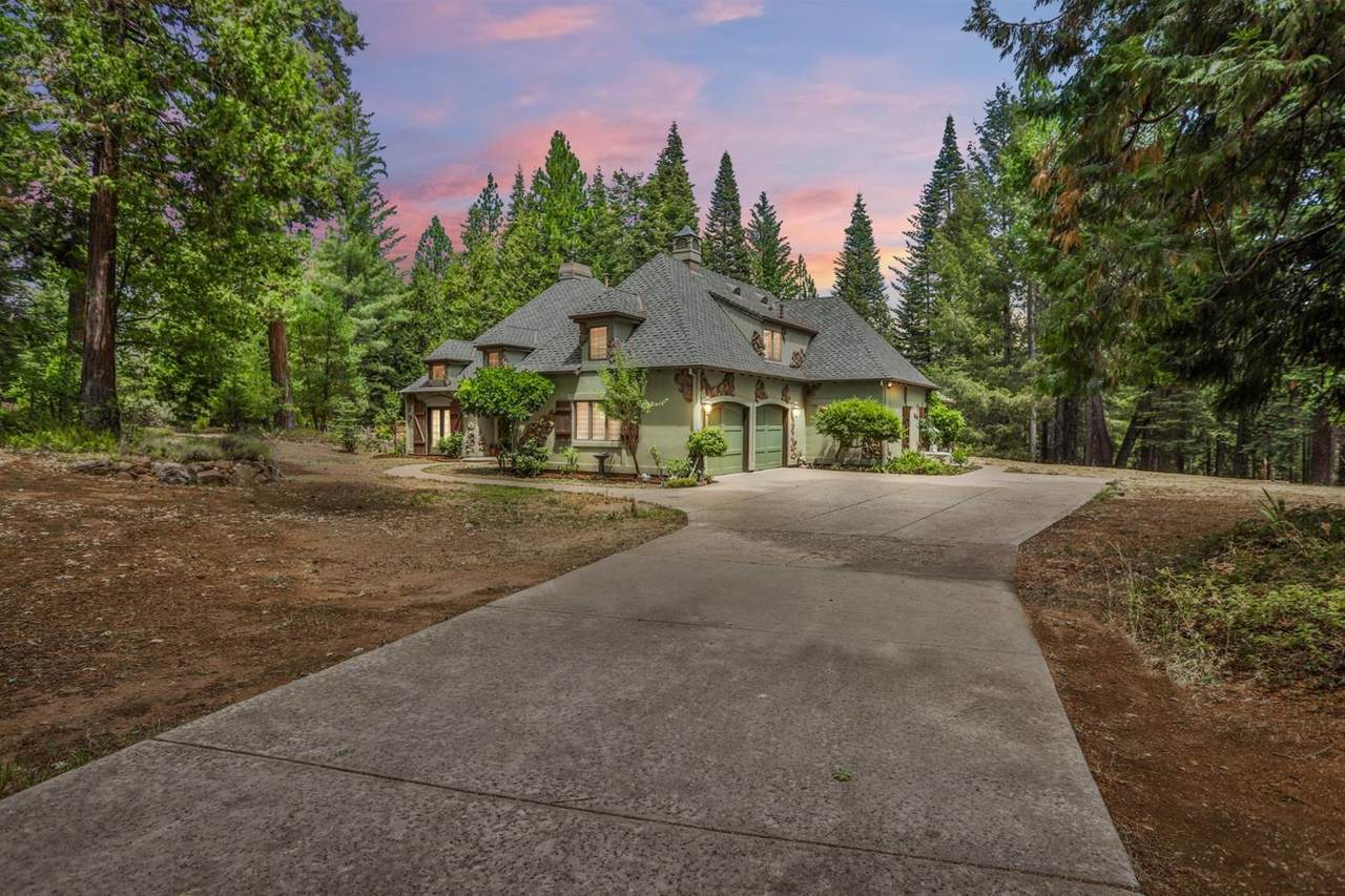 5281 Belford Estates Road - Photo 1