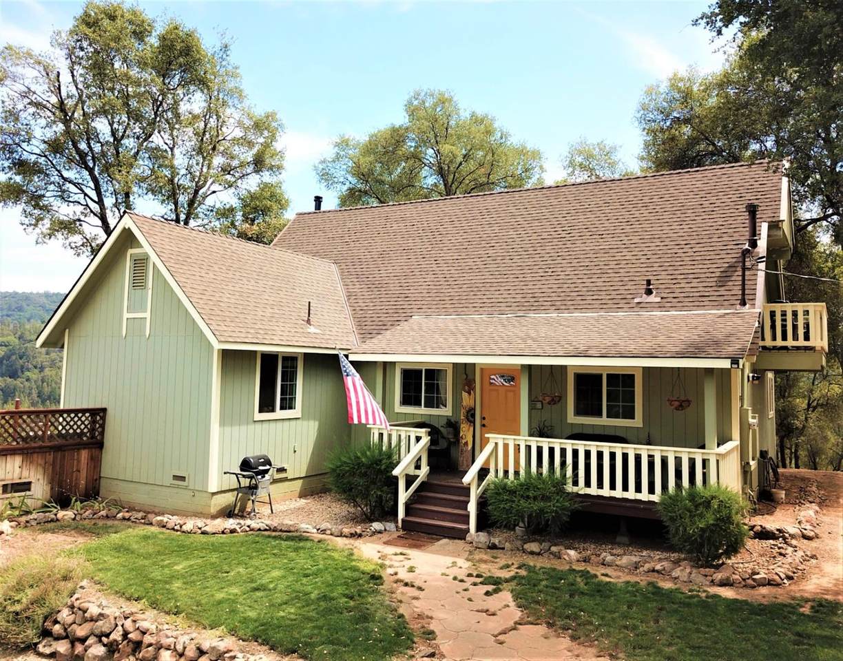 19280 Cedar Pines Drive - Photo 1