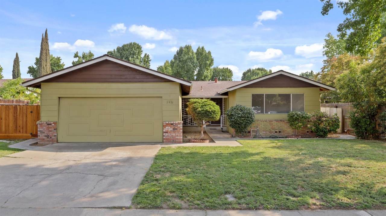 2416 Killarney Way - Photo 1