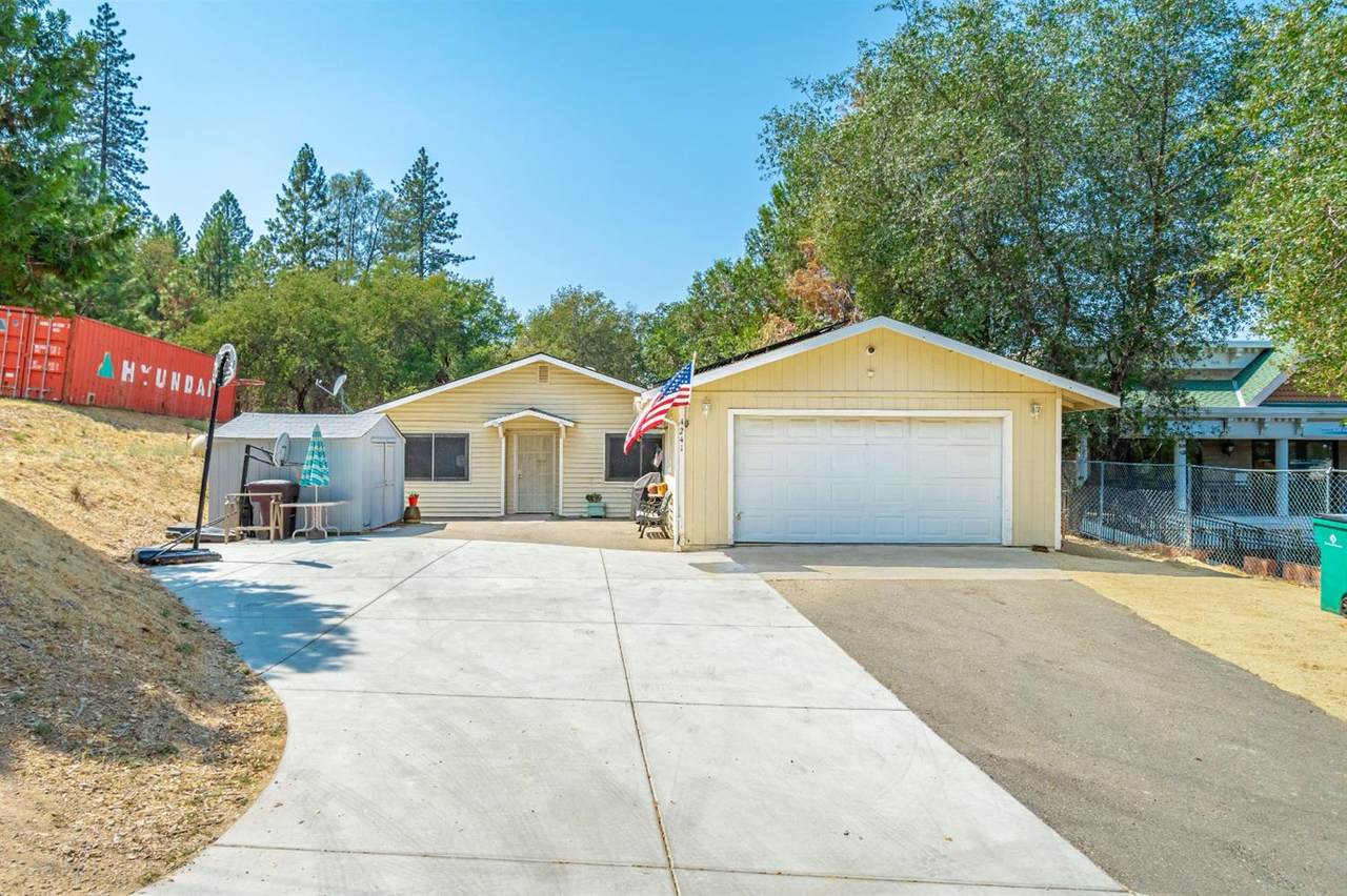 4241 Carlson Way - Photo 1