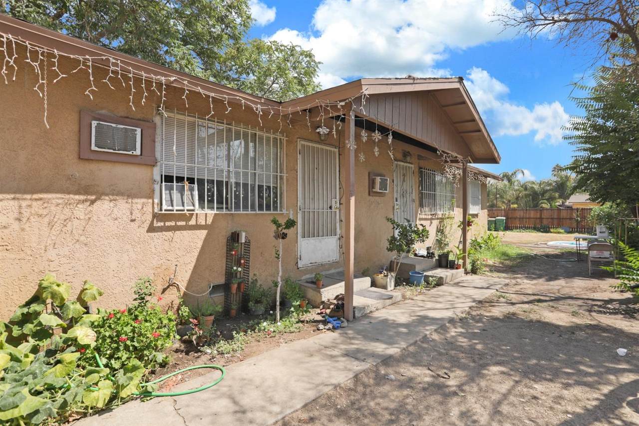 1128 8th Street - Photo 1