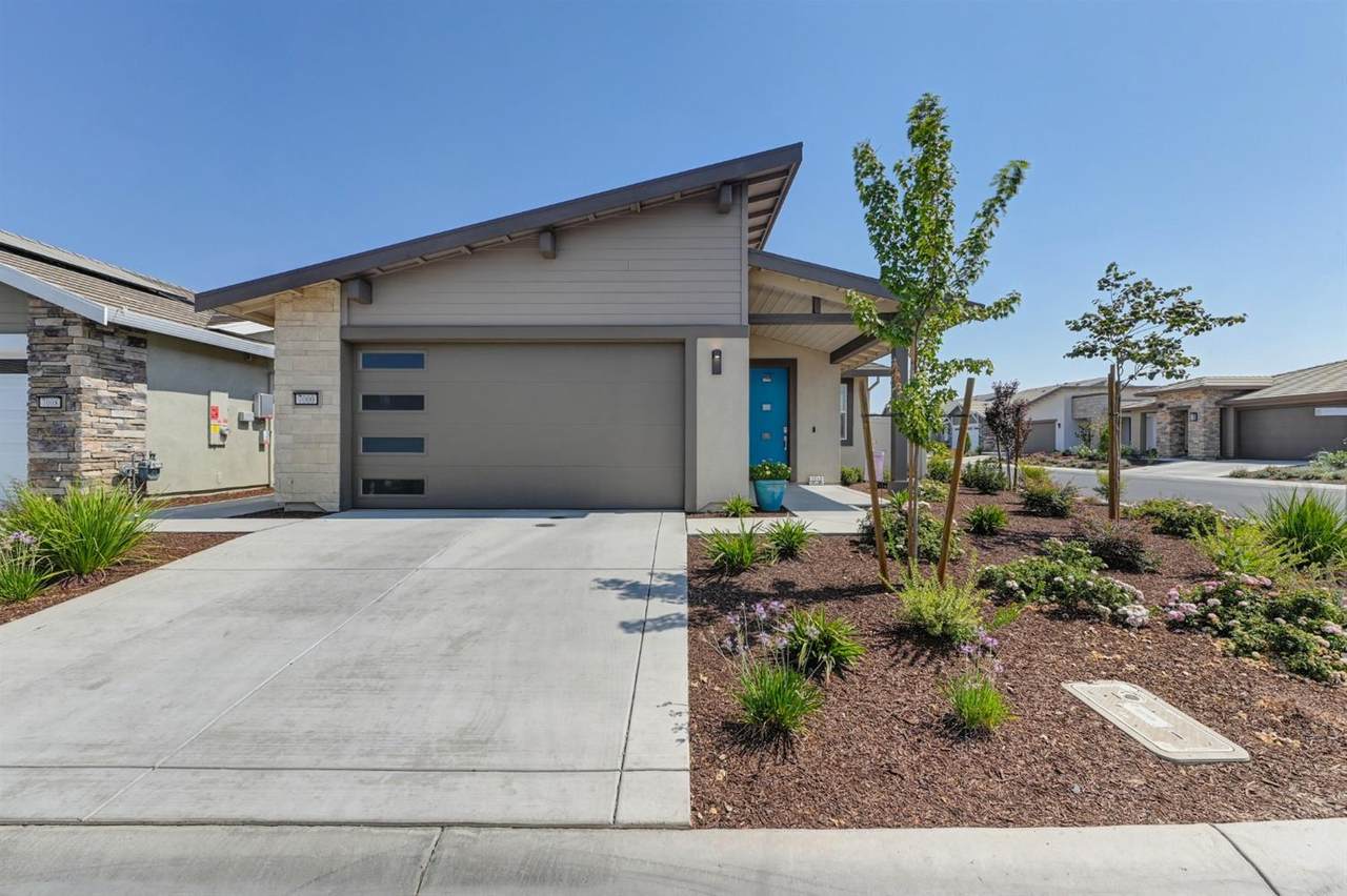7000 Starburst Lane - Photo 1