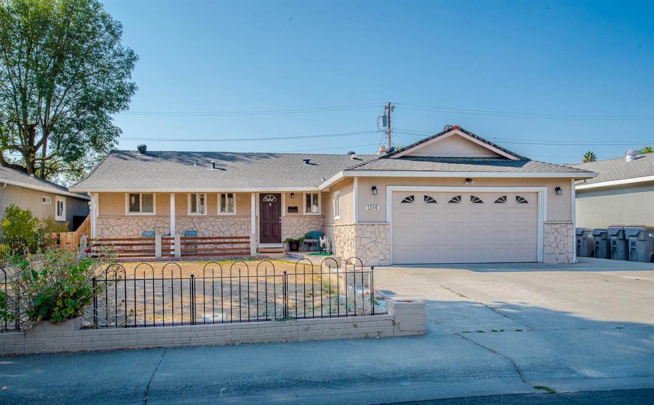 1314 Molly Avenue - Photo 1
