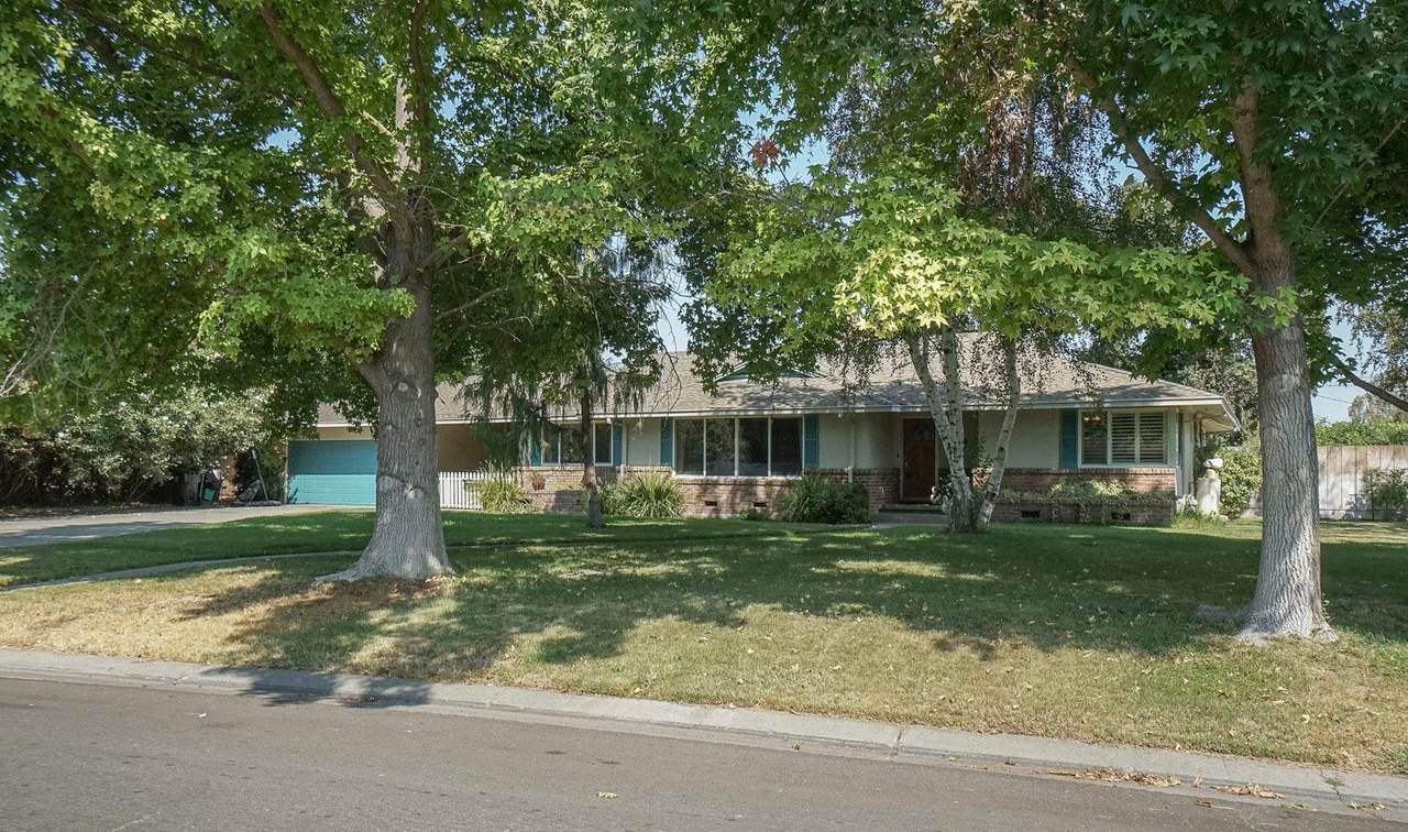 2455 Estate Drive - Photo 1