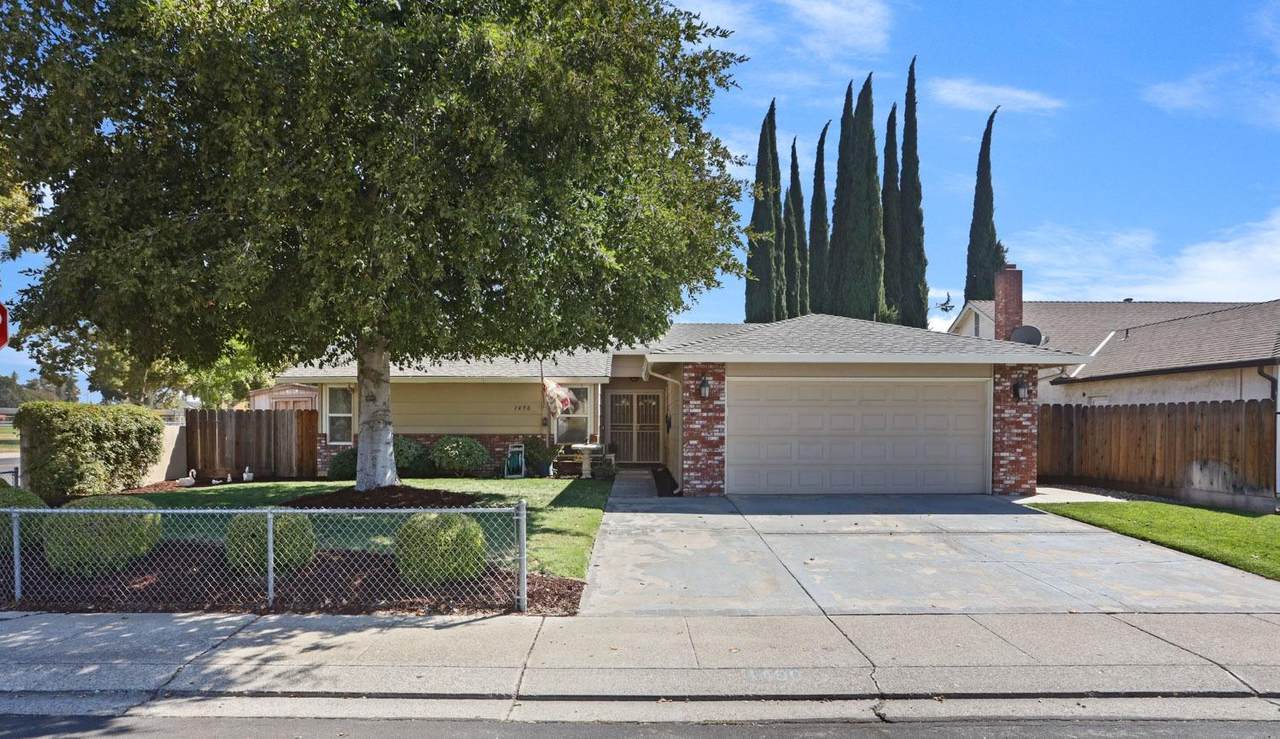 1490 Junewood Place - Photo 1
