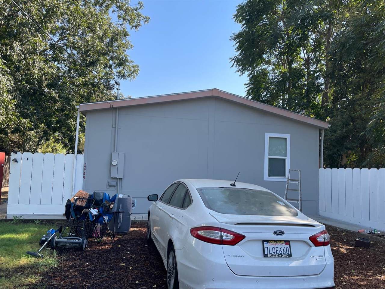 2449 Emma Street - Photo 1