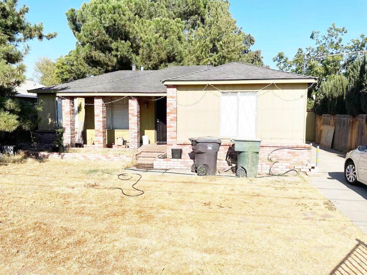 1516 Newport Avenue - Photo 1