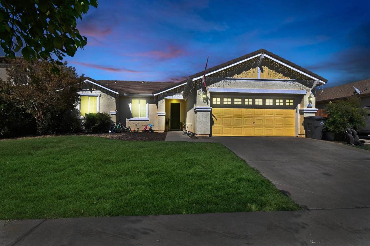 1753 Griego Avenue - Photo 1