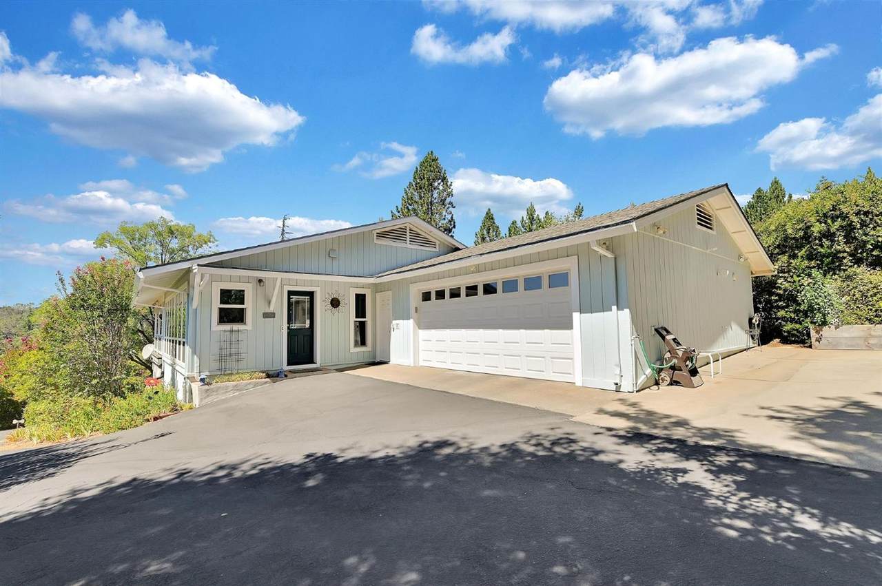 312 Wyldewood Drive - Photo 1