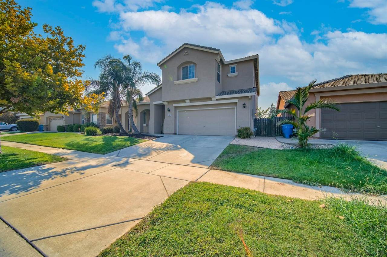 1364 Bamboo Street - Photo 1