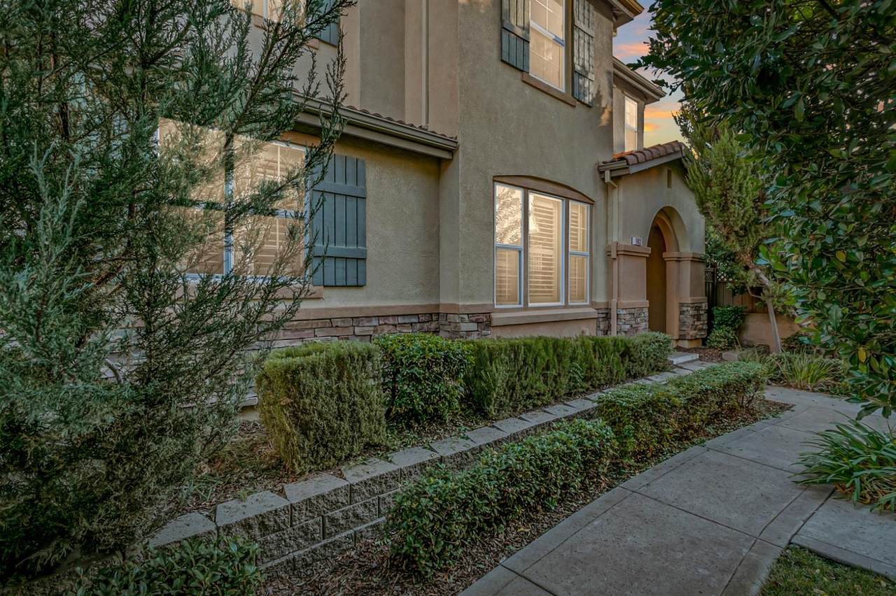 902 Bullion Lane - Photo 1