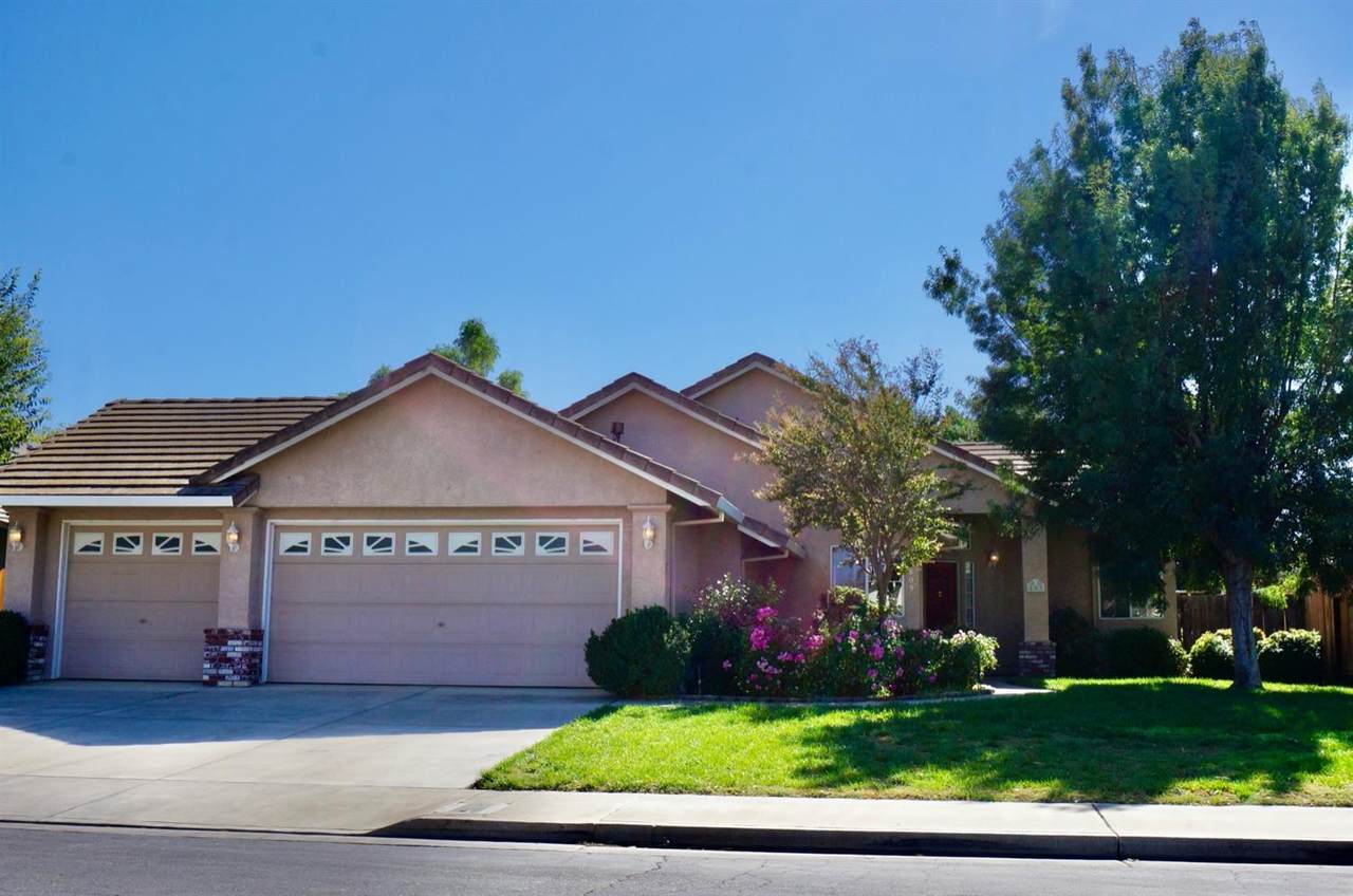 809 Everest Street - Photo 1