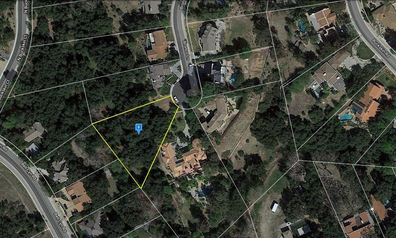 19 Bronco Lane - Photo 1
