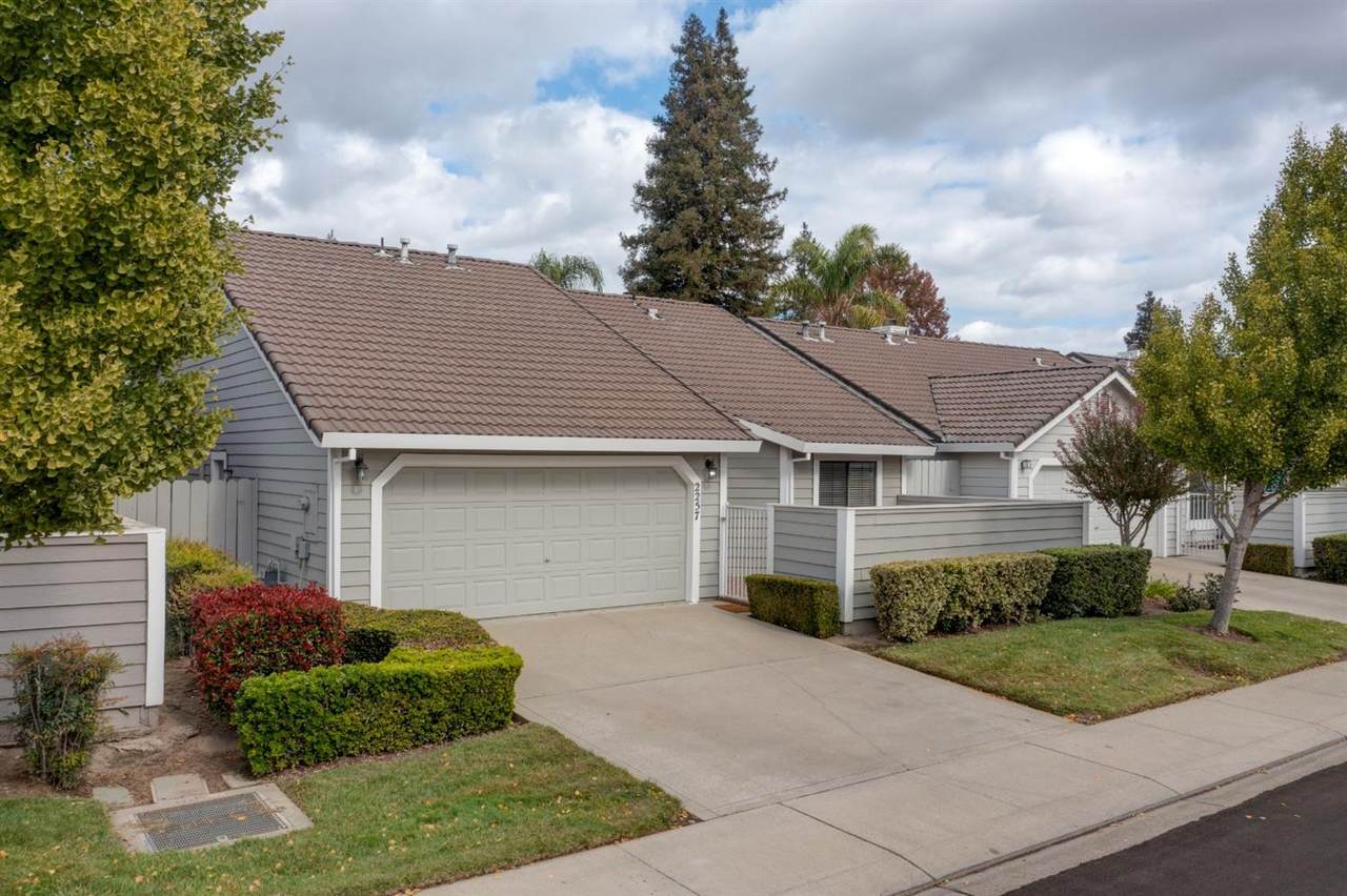 2257 Camborne Drive - Photo 1