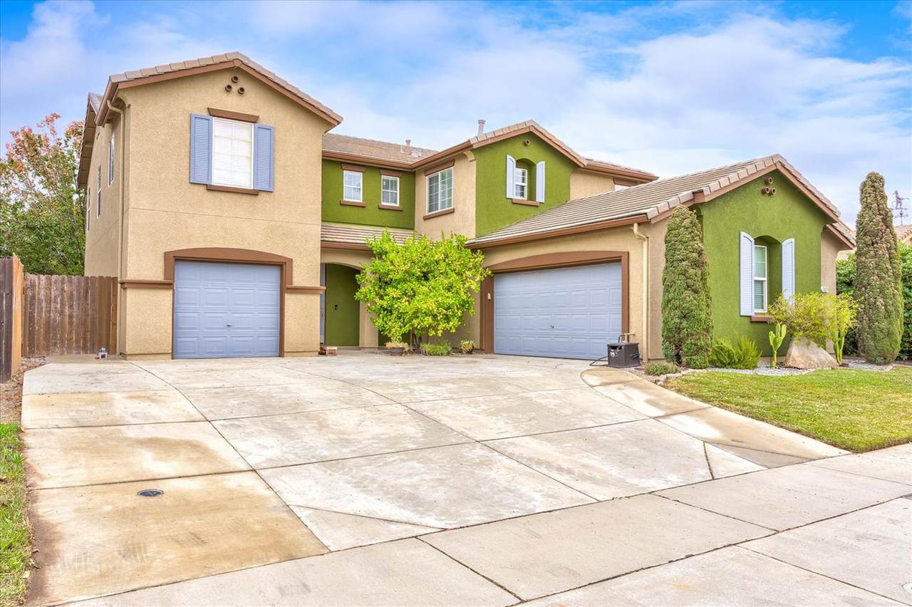 1557 Maryclair Drive - Photo 1
