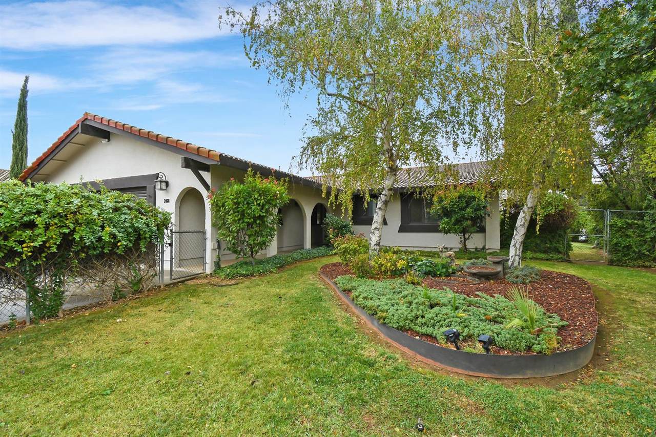 2460 Rebecca Way - Photo 1