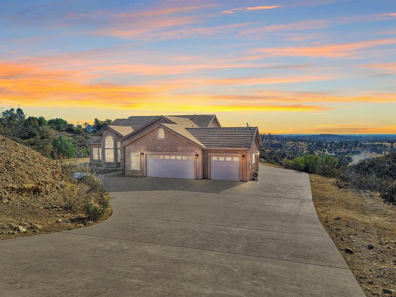 3388 Hagen Rd - Photo 1