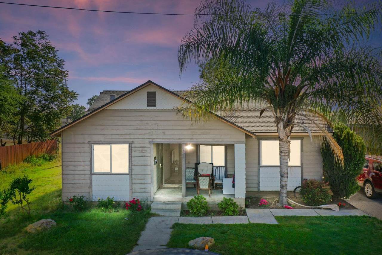 256 Almond Avenue - Photo 1