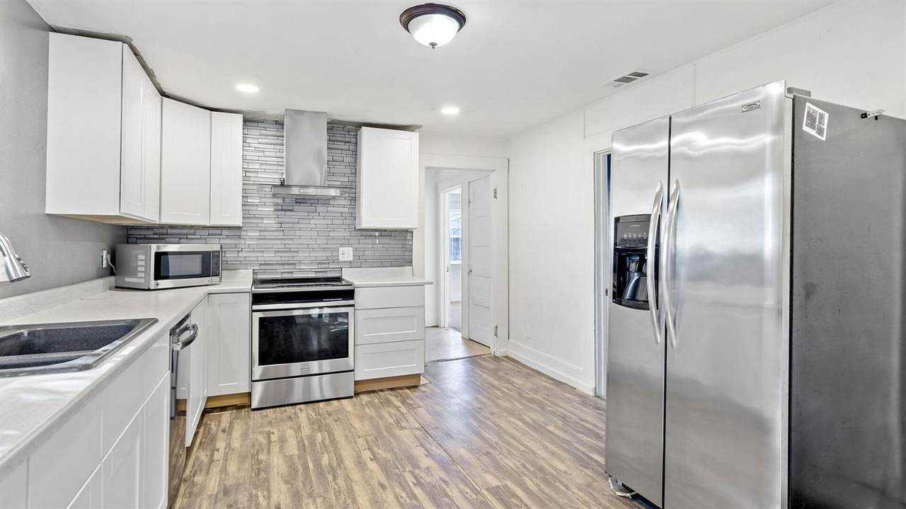 105 Pleasant Street - Photo 1